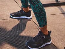 Scarpe da fitness e palestra da donna