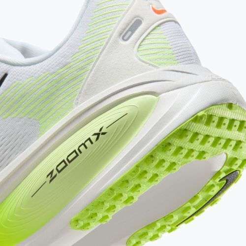 Scarpe da running uomo Nike Vomero 18 white/volt/barely volt/black