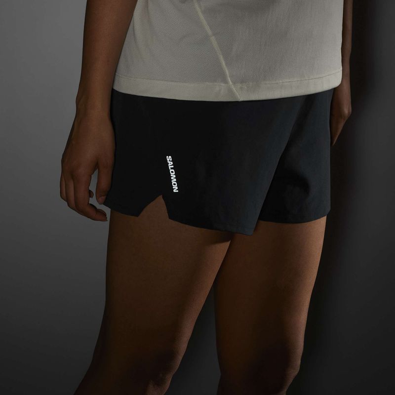 Pantaloncini da corsa Salomon SHAKEout Core 4" donna nero intenso 5